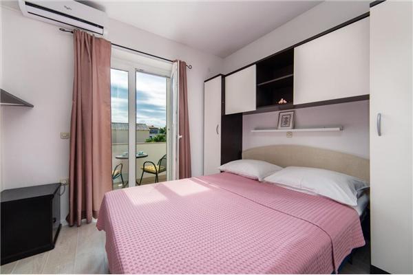 Apartment A1, for 4 persons