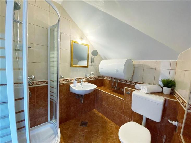 Apartment A2, for 3 persons