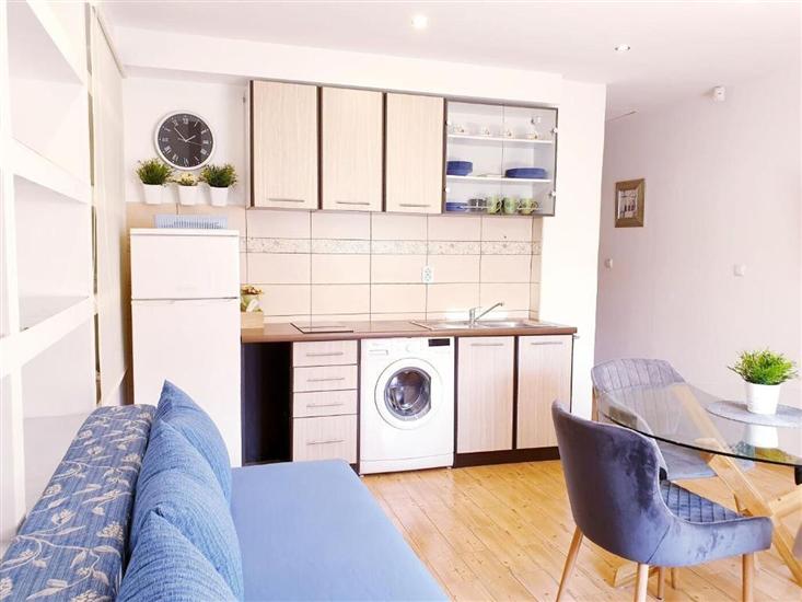 Apartment A2, for 3 persons