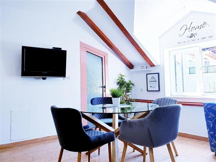 Apartment A2, for 3 persons