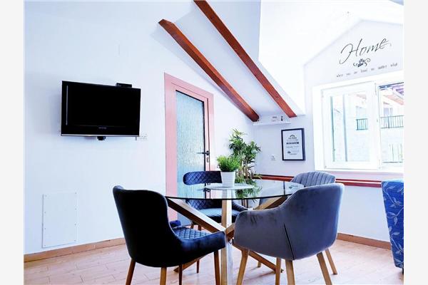 Apartment A2, for 3 persons