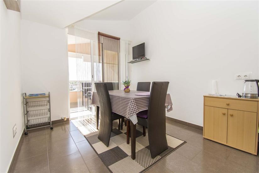 Apartment A2, for 4 persons