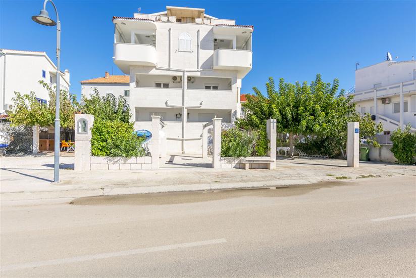 Apartments Jerkunica