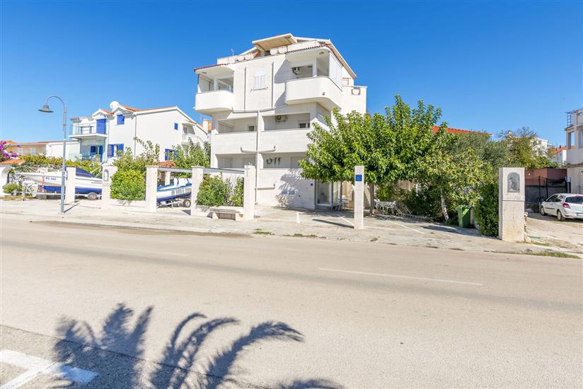 Apartments Jerkunica