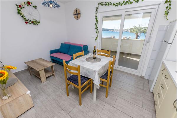 Apartment A1, for 5 persons