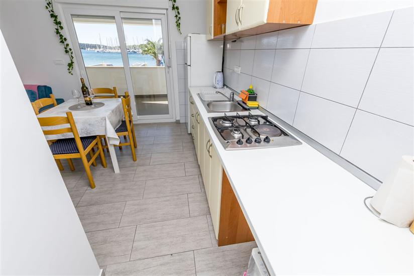 Apartment A1, for 5 persons