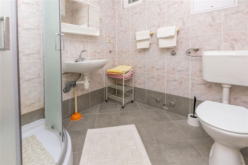 Apartment A2, for 3 persons