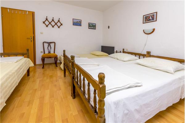 Apartment A2, for 3 persons