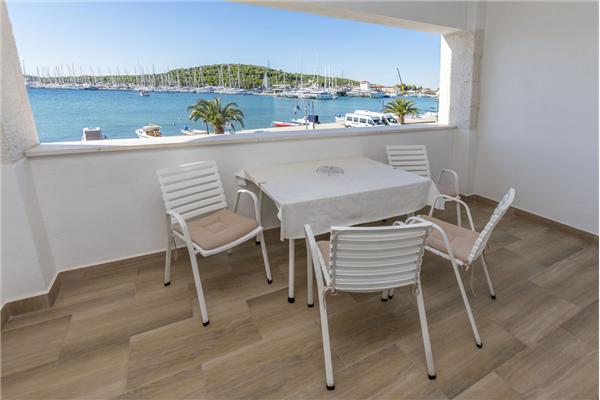 Apartment A2, for 3 persons