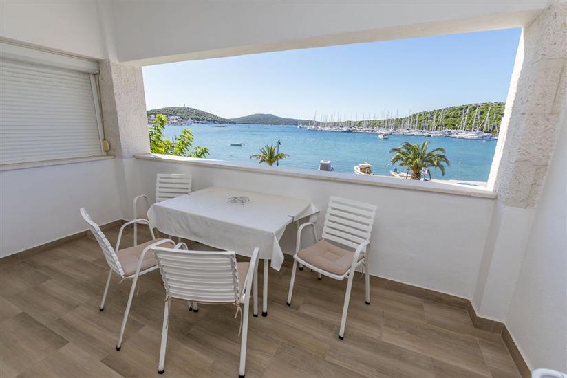 Apartment A2, for 3 persons