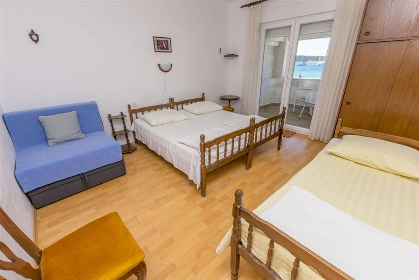 Apartment A2, for 3 persons