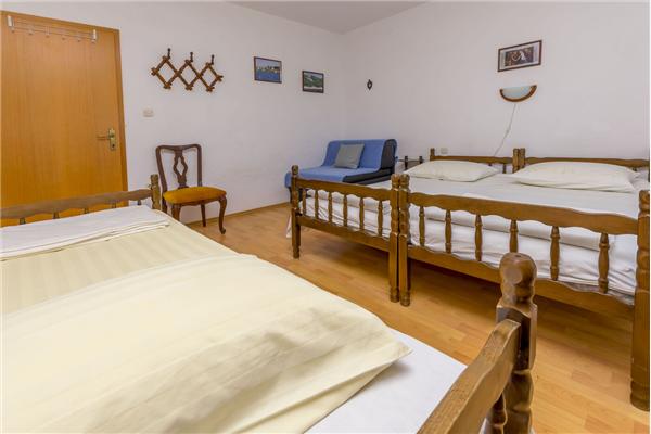 Apartment A2, for 3 persons