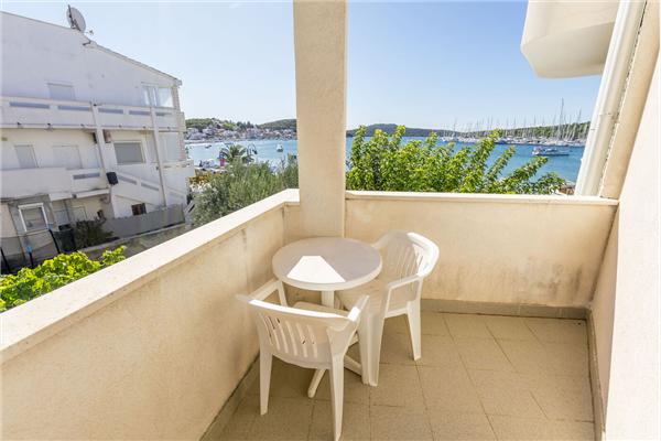 Apartment A2, for 3 persons