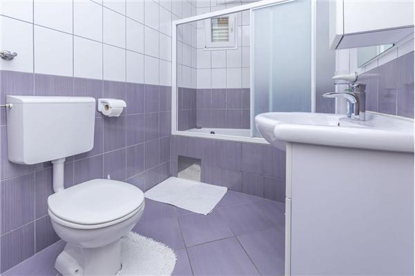 Apartment A4, for 4 persons