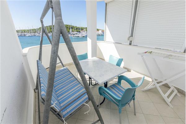 Apartment A5, for 4 persons