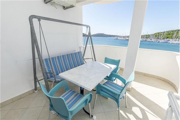 Apartment A5, for 4 persons