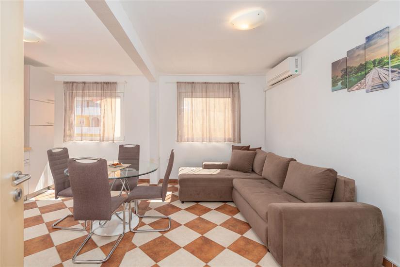 Appartement A4, pour 5 personnes