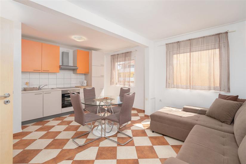 Appartement A4, pour 5 personnes