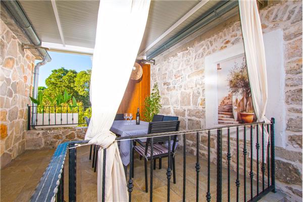 Apartment A1, for 5 persons