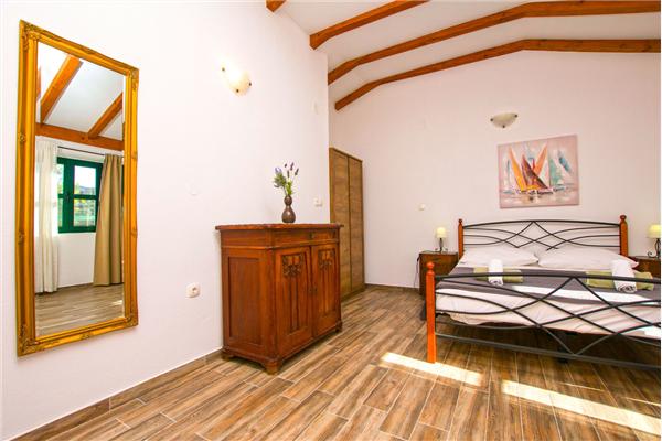 Apartment A1, for 5 persons