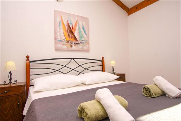 Apartment A1, for 5 persons