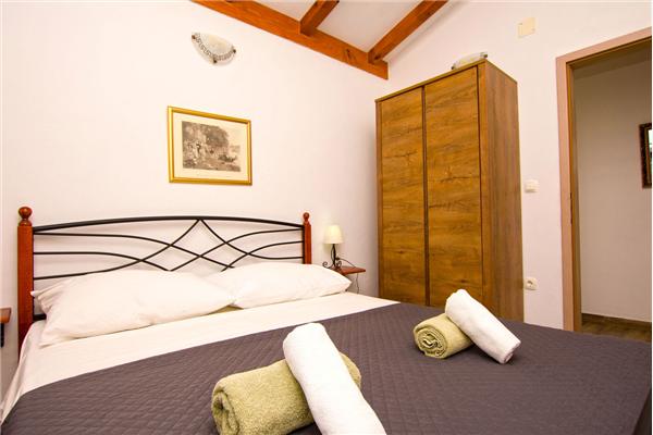 Apartment A1, for 5 persons