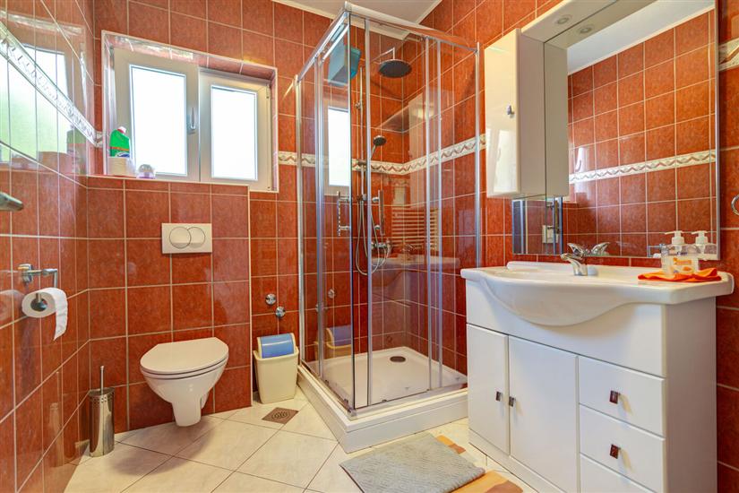 Apartman A2, na 6 osebe