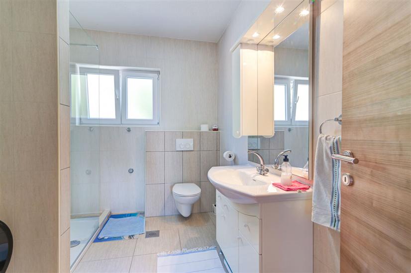 Apartman A2, na 6 osebe