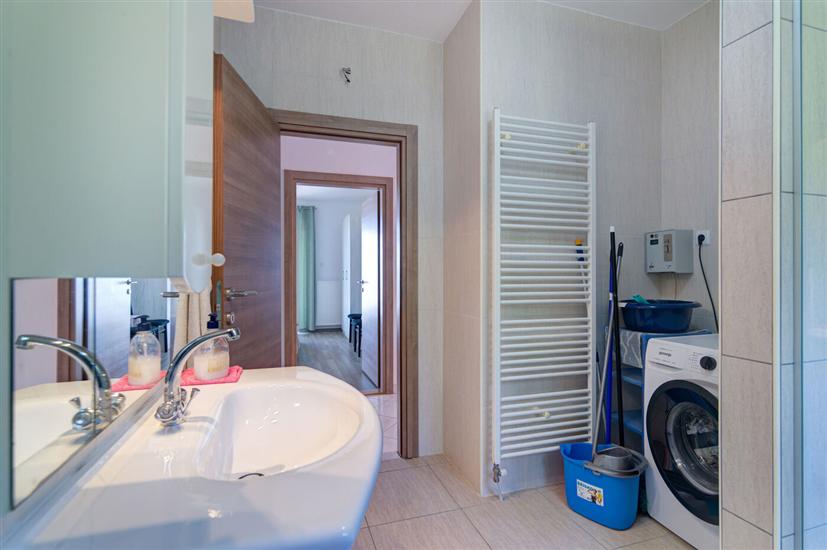 Apartman A2, na 6 osebe