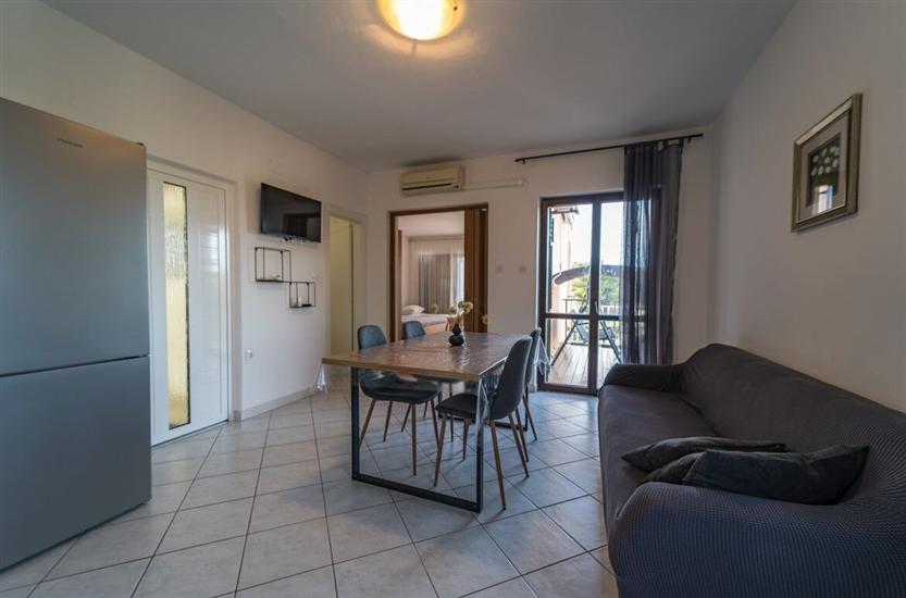 Apartment A2, for 6 persons