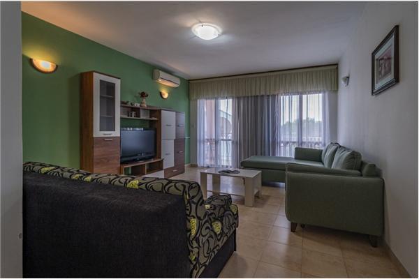 Apartment A4, for 8 persons