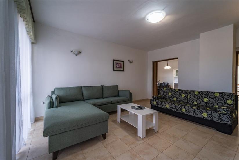 Apartment A4, for 8 persons