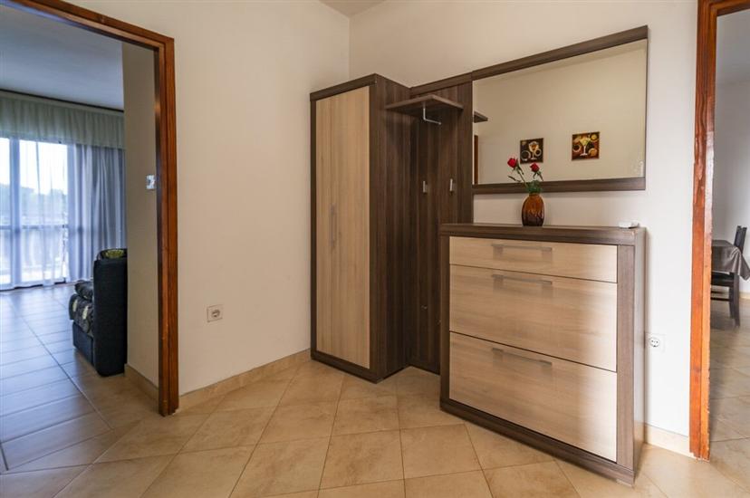 Apartment A4, for 8 persons