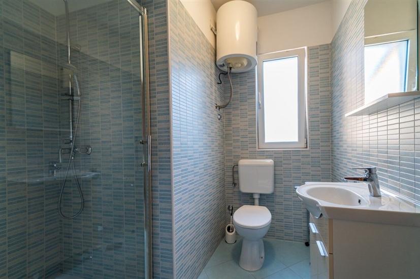 Apartment A4, for 8 persons