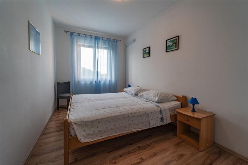 Apartment A4, for 8 persons