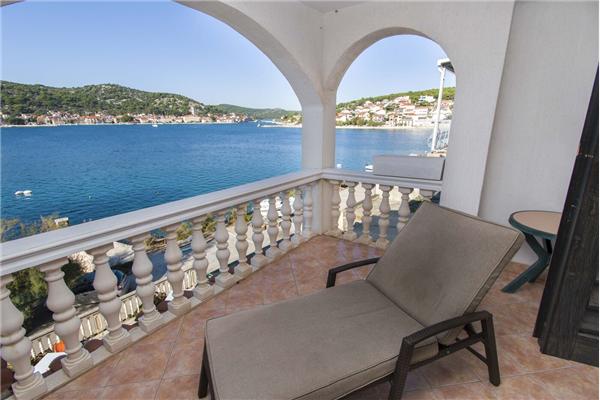 Apartment A7, for 4 persons