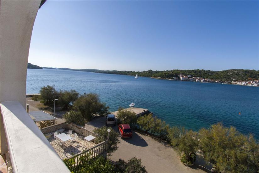 Apartment A7, for 4 persons