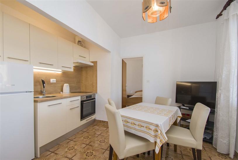 Apartment A7, for 4 persons