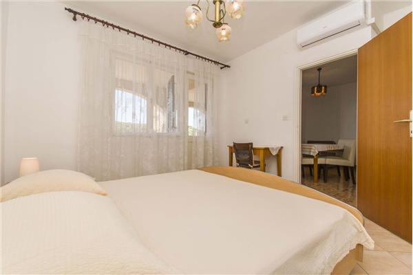 Apartment A7, for 4 persons