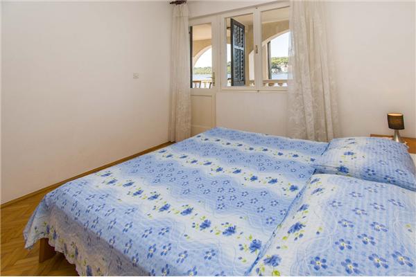 Apartment A7, for 4 persons