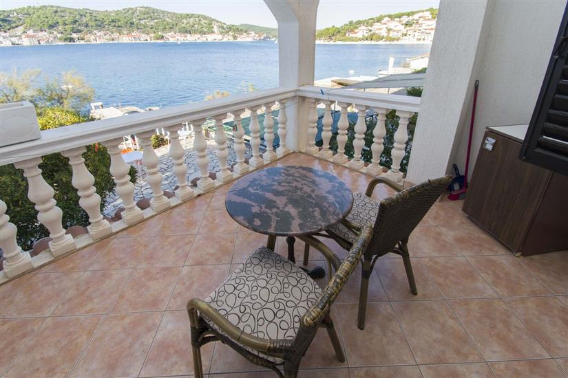 Room S3, for 2 persons