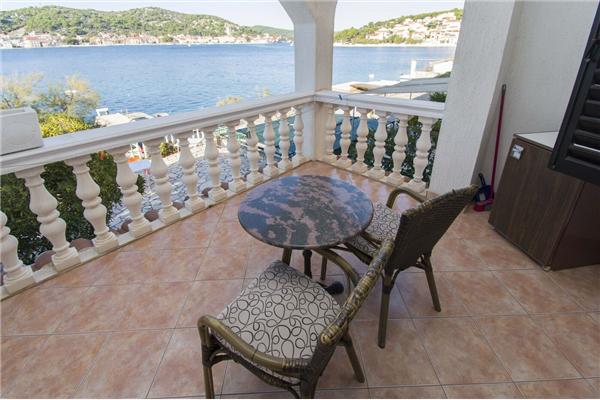 Room S3, for 2 persons