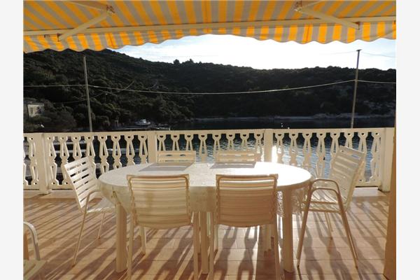 Apartment A1, for 8 persons