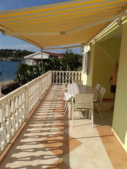 Apartment A1, for 8 persons