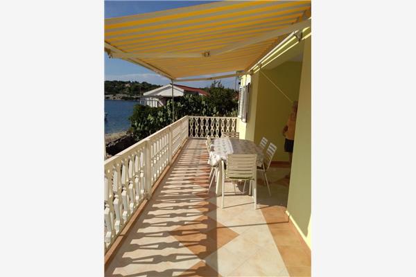 Apartment A1, for 8 persons