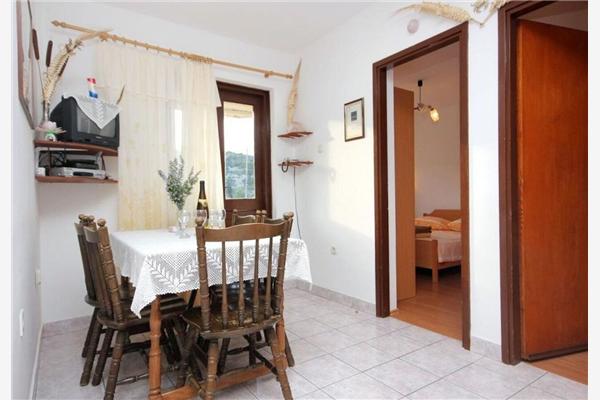 Apartment A1, for 8 persons