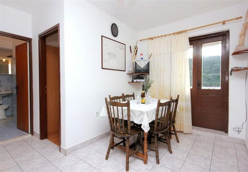 Apartment A1, for 8 persons