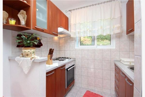 Apartment A1, for 8 persons