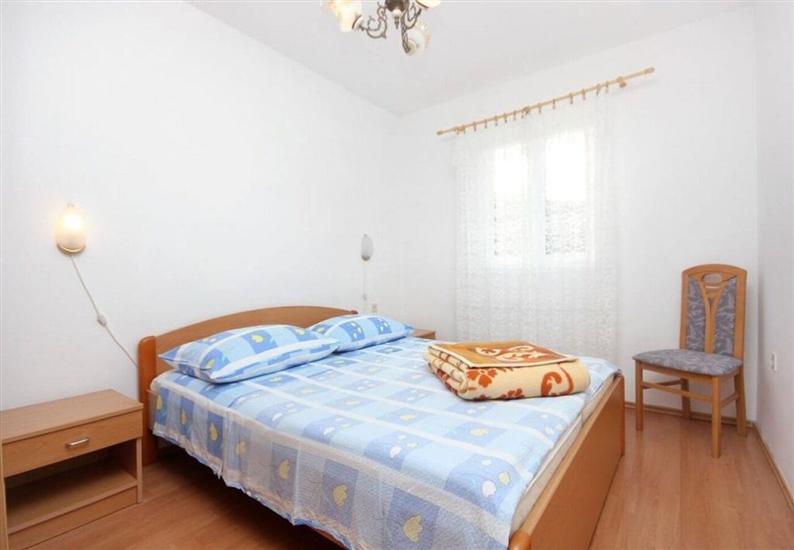 Apartment A1, for 8 persons