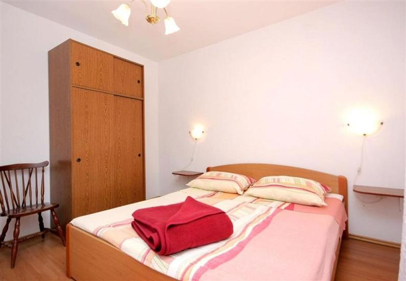 Apartment A1, for 8 persons